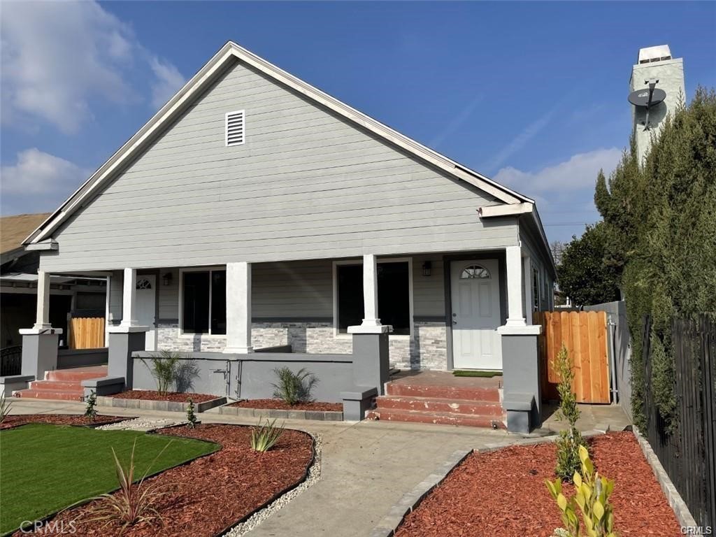 1025 W 54th Street