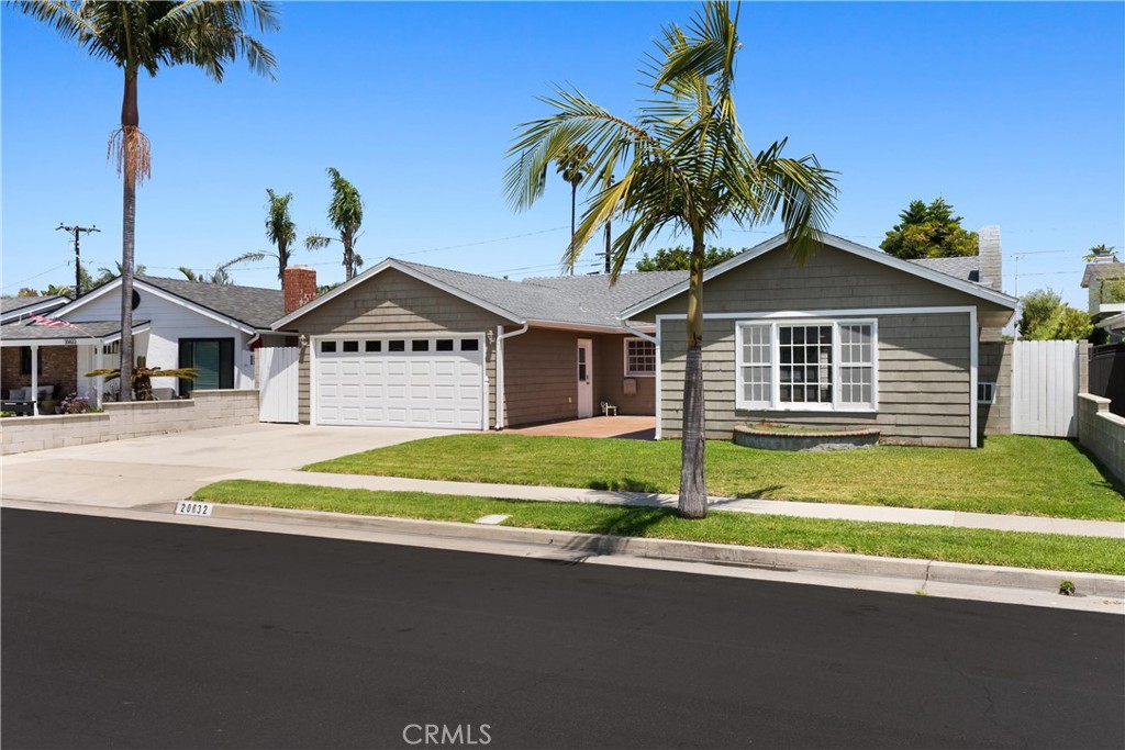 MLS #OC25116935 img 2