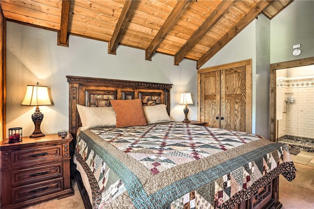 Detail Gallery Image 16 of 30 For 26637 Lake Forest Dr, Twin Peaks,  CA 92391 - 2 Beds | 2/1 Baths