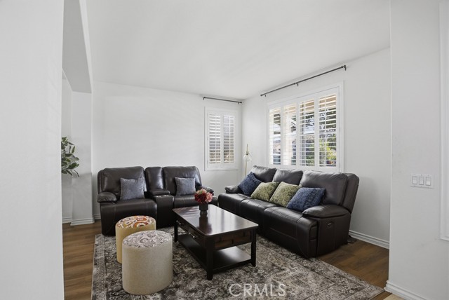 Detail Gallery Image 11 of 59 For 6865 Hop Clover, Corona,  CA 92880 - 5 Beds | 4 Baths