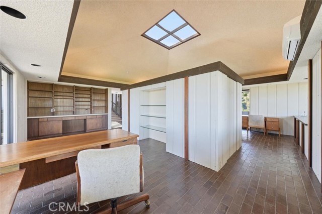 Image 36 of 66 For 100 Saddleback