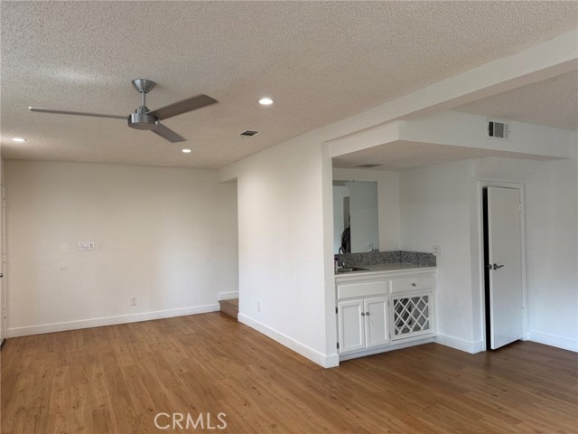 Detail Gallery Image 9 of 14 For 1029 W 161st St #O,  Gardena,  CA 90247 - 3 Beds | 2 Baths