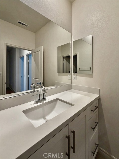 Detail Gallery Image 25 of 38 For 11450 Artesia, Artesia,  CA 90701 - 4 Beds | 4 Baths