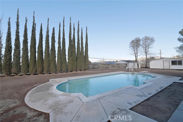 Detail Gallery Image 26 of 33 For 15650 Pohez, Apple Valley,  CA 92307 - 4 Beds | 2 Baths