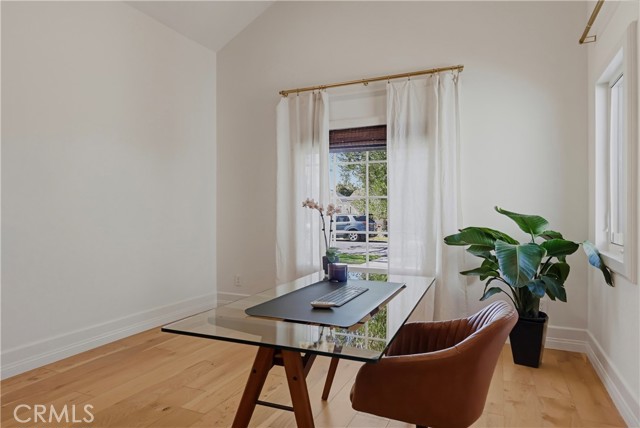 2932 Edgehill photo 21