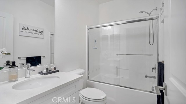 1017 Savi Drive, Corona CA: https://media.crmls.org/medias/6d6a5ac4-bf11-4084-8315-bdcd0c98df3e.jpg