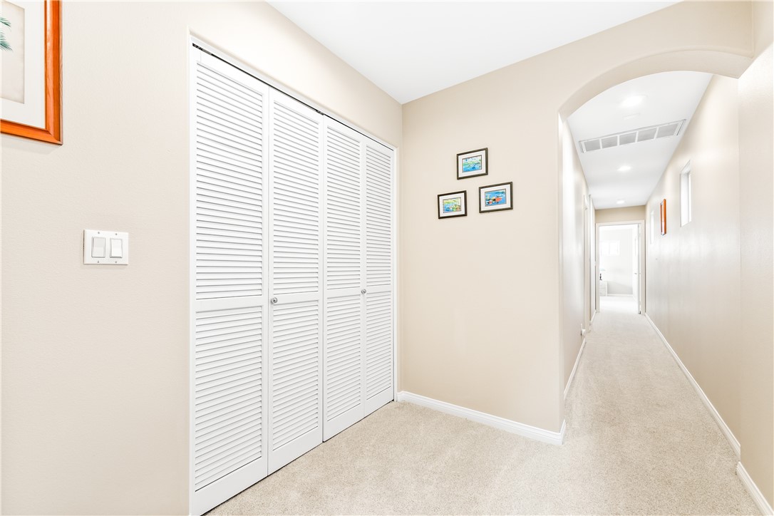 Detail Gallery Image 18 of 60 For 111 14th, Huntington Beach,  CA 92648 - 3 Beds | 2/1 Baths