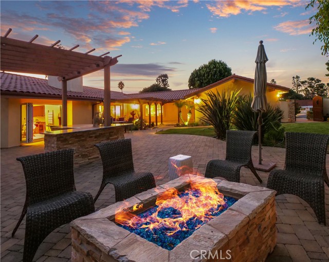 Detail Gallery Image 3 of 44 For 30256 Avenida Selecta, Rancho Palos Verdes,  CA 90275 - 4 Beds | 3 Baths