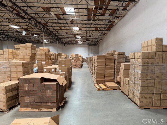 3351 Grapevine Street, Jurupa Valley, California 91752, ,Commercial Lease,For Rent,3351 Grapevine Street,CRAR25138974