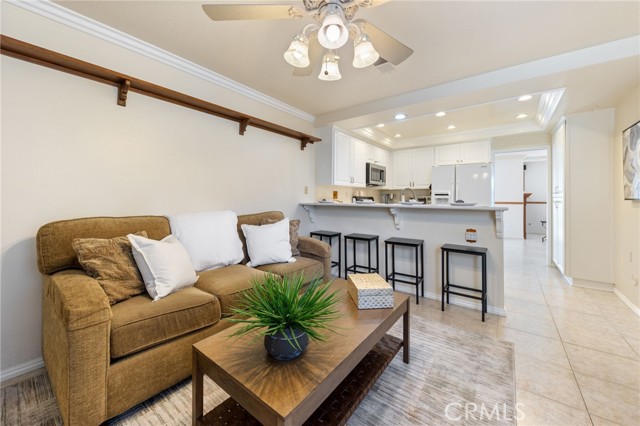 Detail Gallery Image 14 of 34 For 21176 Serra Vista, Lake Forest,  CA 92630 - 3 Beds | 2/1 Baths