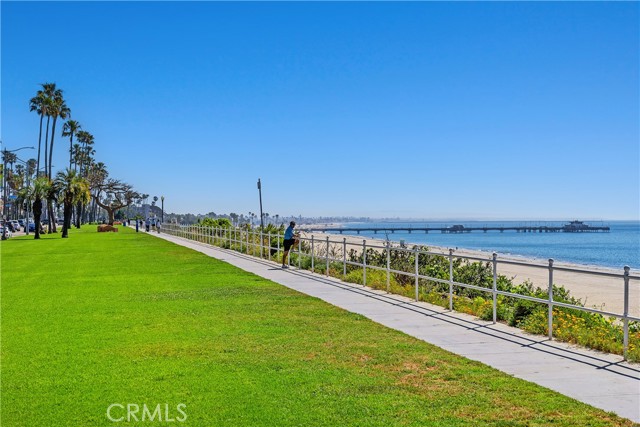 Detail Gallery Image 26 of 33 For 2820 E Colorado St, Long Beach,  CA 90814 - 2 Beds | 1 Baths