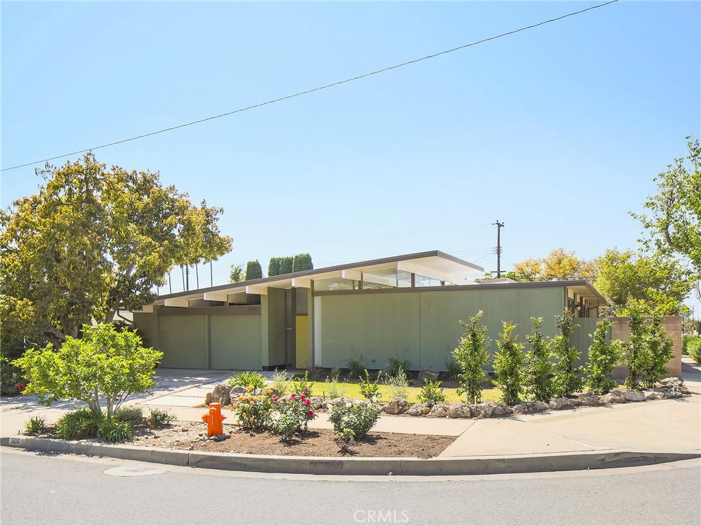 6d6eb15e 7879 44e8 Bcbc 3e4111b5f174