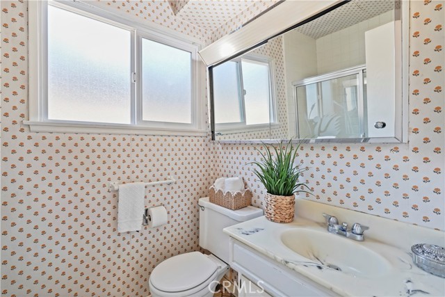 7546 Bluebell Avenue, North Hollywood CA: https://media.crmls.org/medias/6d6ee1a6-b0c4-4e41-ba88-99f0d6e830fd.jpg