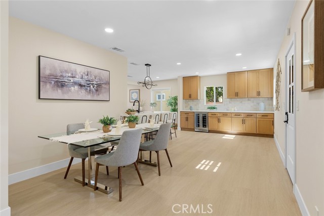 11091 Ranger Drive, Los Alamitos CA: https://media.crmls.org/medias/6d6f68fe-69a4-4f5b-9c34-677224158180.jpg