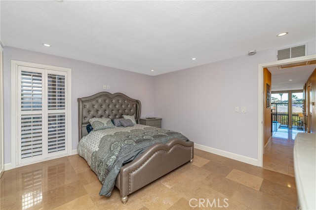 Detail Gallery Image 25 of 44 For 7138 Marina Pacifica Dr, Long Beach,  CA 90803 - 1 Beds | 1 Baths