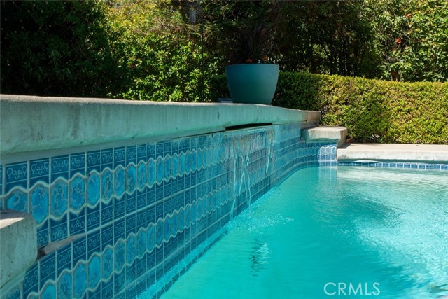 Image 55 of 69 For 41268 Adobe Way