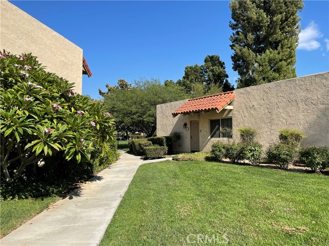 2657 Cortina Dr, Riverside, CA 92504