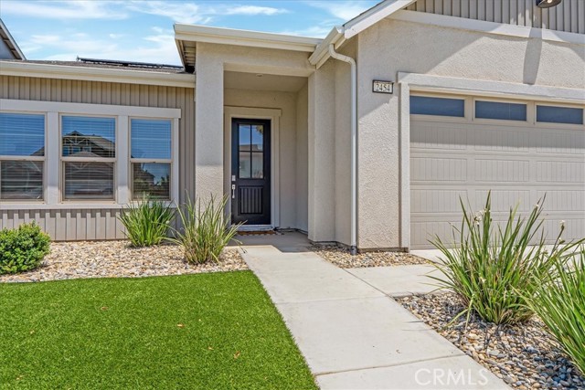 2454 W Mallard Lane, Hanford CA: https://media.crmls.org/medias/6d7024e6-aee7-455c-bd1d-60af501cc1f2.jpg