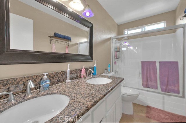 Image 39 of 65 For 5 Navajo Trail Lane