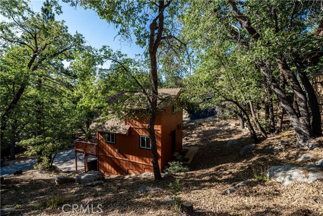 Detail Gallery Image 11 of 32 For 33411 Music Camp Rd, Running Springs,  CA 92382 - 1 Beds | 1 Baths