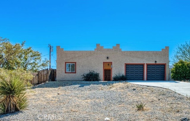 Detail Gallery Image 1 of 31 For 61619 Granada Dr, Joshua Tree,  CA 92252 - 3 Beds | 2 Baths