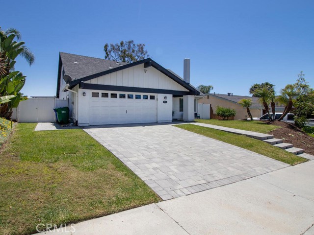 Detail Gallery Image 7 of 62 For 1914 Radford St, Oceanside,  CA 92056 - 4 Beds | 2/1 Baths