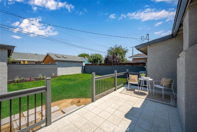 2312 Iroquois Avenue, Long Beach CA: https://media.crmls.org/medias/6d71ace0-8a13-4e97-92dd-6522d9b9a8a3.jpg