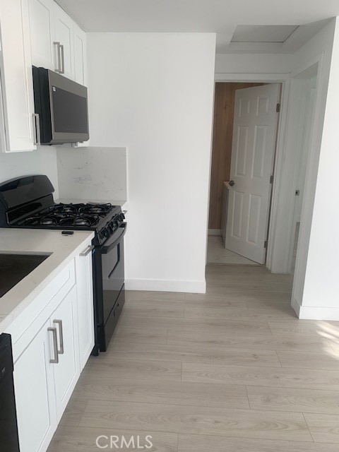 Detail Gallery Image 6 of 19 For 11519 Balboa Blvd, Granada Hills,  CA 91344 - 1 Beds | 1 Baths