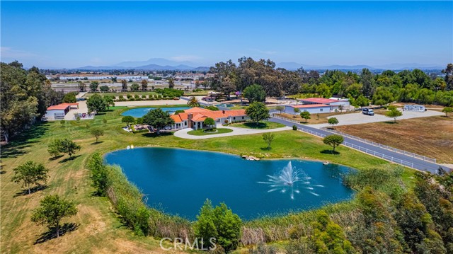 26465 Douglas Avenue, Murrieta CA: https://media.crmls.org/medias/6d723957-8769-476a-9593-d3f9d8325fc8.jpg