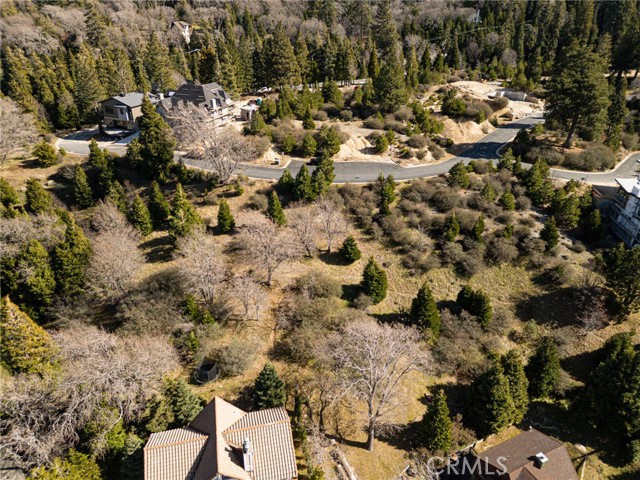 Detail Gallery Image 4 of 19 For 137 Mill Pond, Lake Arrowhead,  CA 92352 - – Beds | – Baths