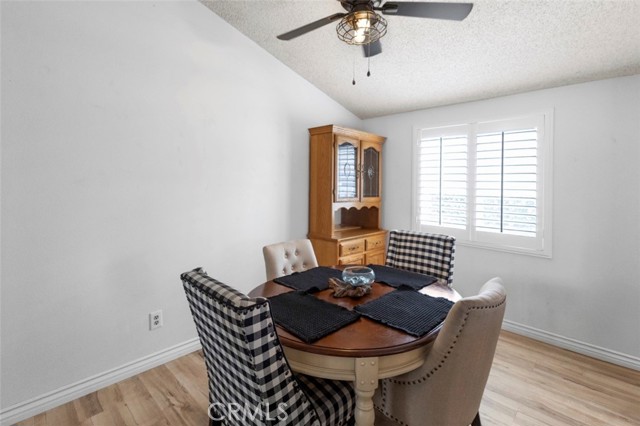 Detail Gallery Image 12 of 16 For 140 W Pioneer Ave #38,  Redlands,  CA 92374 - 2 Beds | 2 Baths