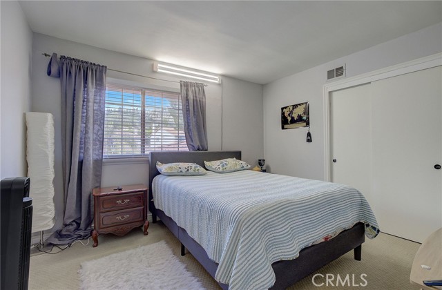 Detail Gallery Image 31 of 45 For 13320 Golden Valley Ln, Granada Hills,  CA 91344 - 5 Beds | 2/1 Baths