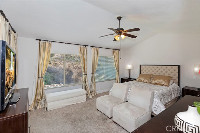 17015 Knollbrook Place, Riverside CA: https://media.crmls.org/medias/6d734961-5090-4adf-be2e-09c0c9fca002.jpg