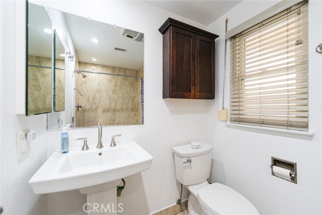 3225 Topaz Lane, Fullerton CA: https://media.crmls.org/medias/6d7365f6-0184-4c9f-b5f9-d43730e786ea.jpg