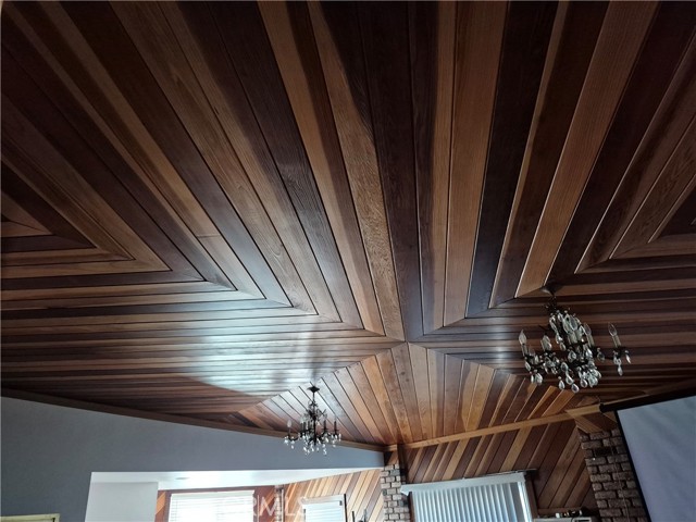 Detail Gallery Image 5 of 8 For 12621 S Hoover, Los Angeles,  CA 90044 - 4 Beds | 3 Baths