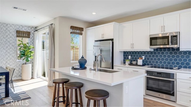 Detail Gallery Image 2 of 23 For 2652 E Forest Paseo, Ontario,  CA 91762 - 4 Beds | 2/1 Baths