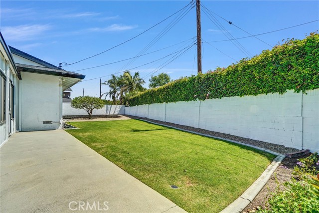 1947 N Sacramento Street, Orange CA: https://media.crmls.org/medias/6d73e681-6e7b-48b2-83cb-44f758e65a49.jpg