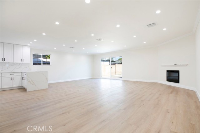 Detail Gallery Image 1 of 46 For 8006 Ben Ave, North Hollywood,  CA 91605 - 3 Beds | 2 Baths