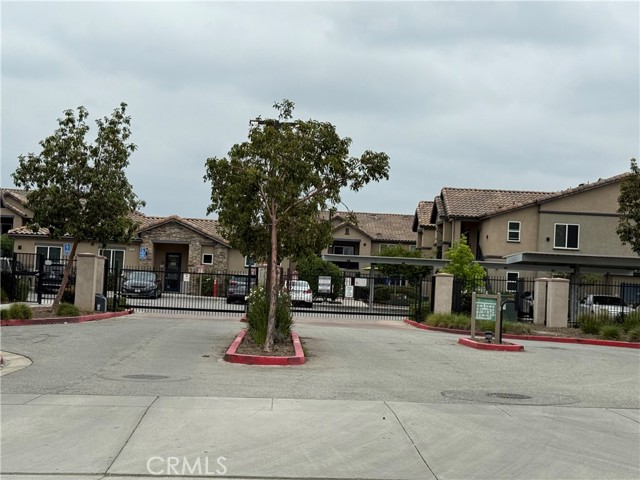 21737 Eucalyptus Avenue, Moreno Valley CA: https://media.crmls.org/medias/6d741b66-6ddd-468a-afa6-cc9706f072d1.jpg