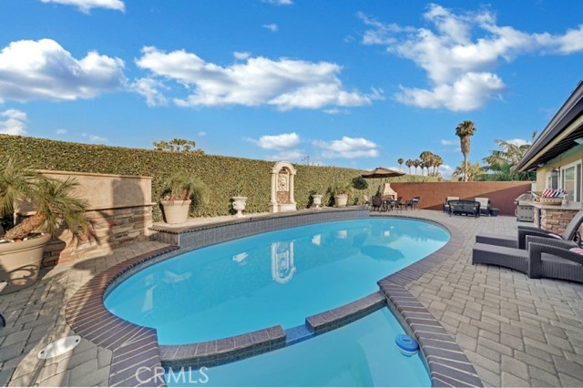 21382 Lemontree Ln, Huntington Beach, CA 92646