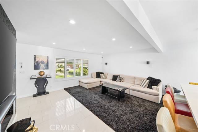 Detail Gallery Image 9 of 61 For 20191 Imperial Cove Ln, Huntington Beach,  CA 92646 - 3 Beds | 3 Baths