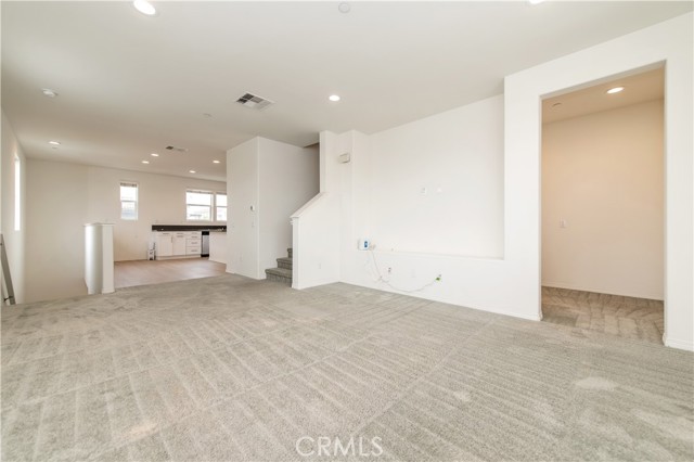 Detail Gallery Image 6 of 21 For 11135 Legion Dr #101,  El Monte,  CA 91731 - 4 Beds | 3/1 Baths