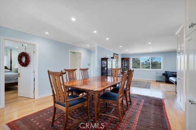 5858 Abernathy Drive, Los Angeles CA: https://media.crmls.org/medias/6d7663e0-3675-4bca-a1a0-53f20b907945.jpg