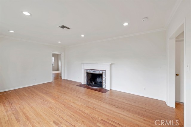 Detail Gallery Image 7 of 19 For 6959 Chisholm Ave, Van Nuys,  CA 91406 - 3 Beds | 2 Baths