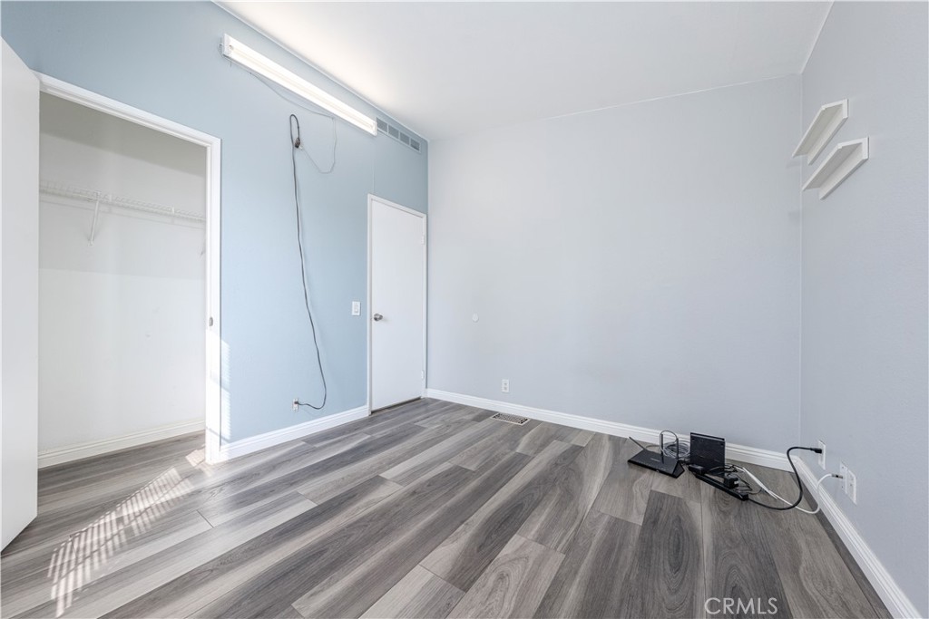 MLS #OC25247907 image #13