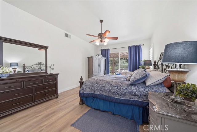Detail Gallery Image 18 of 37 For 23553 Bending Oak Ct, Murrieta,  CA 92562 - 4 Beds | 2/1 Baths