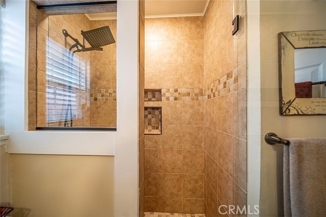 4303 E De Ora Way, Long Beach CA: https://media.crmls.org/medias/6d783933-8a7f-44b7-a140-ce41c009bfa2.jpg
