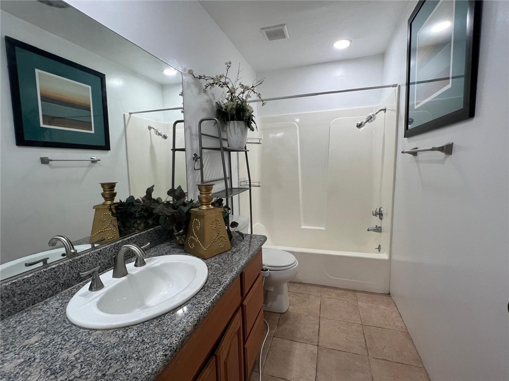 Detail Gallery Image 14 of 34 For 2444 E Del Mar Bld #109,  Pasadena,  CA 91107 - 1 Beds | 1 Baths