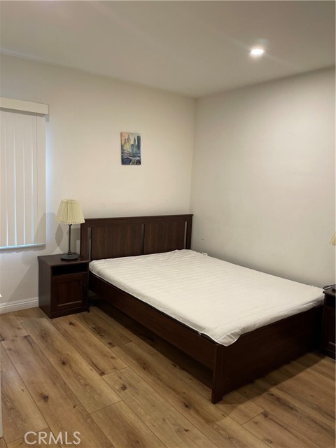 6529 Aura Avenue, Reseda CA: https://media.crmls.org/medias/6d79d363-fbe2-434b-be37-e31e65ca6603.jpg
