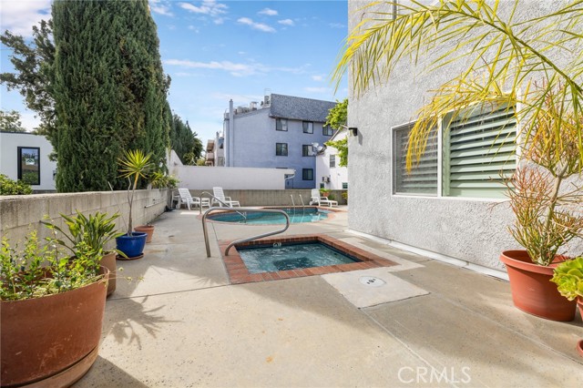 14506 Benefit Street, Sherman Oaks CA: https://media.crmls.org/medias/6d7a1537-9fd6-4a92-b5db-34c7dabeaab3.jpg